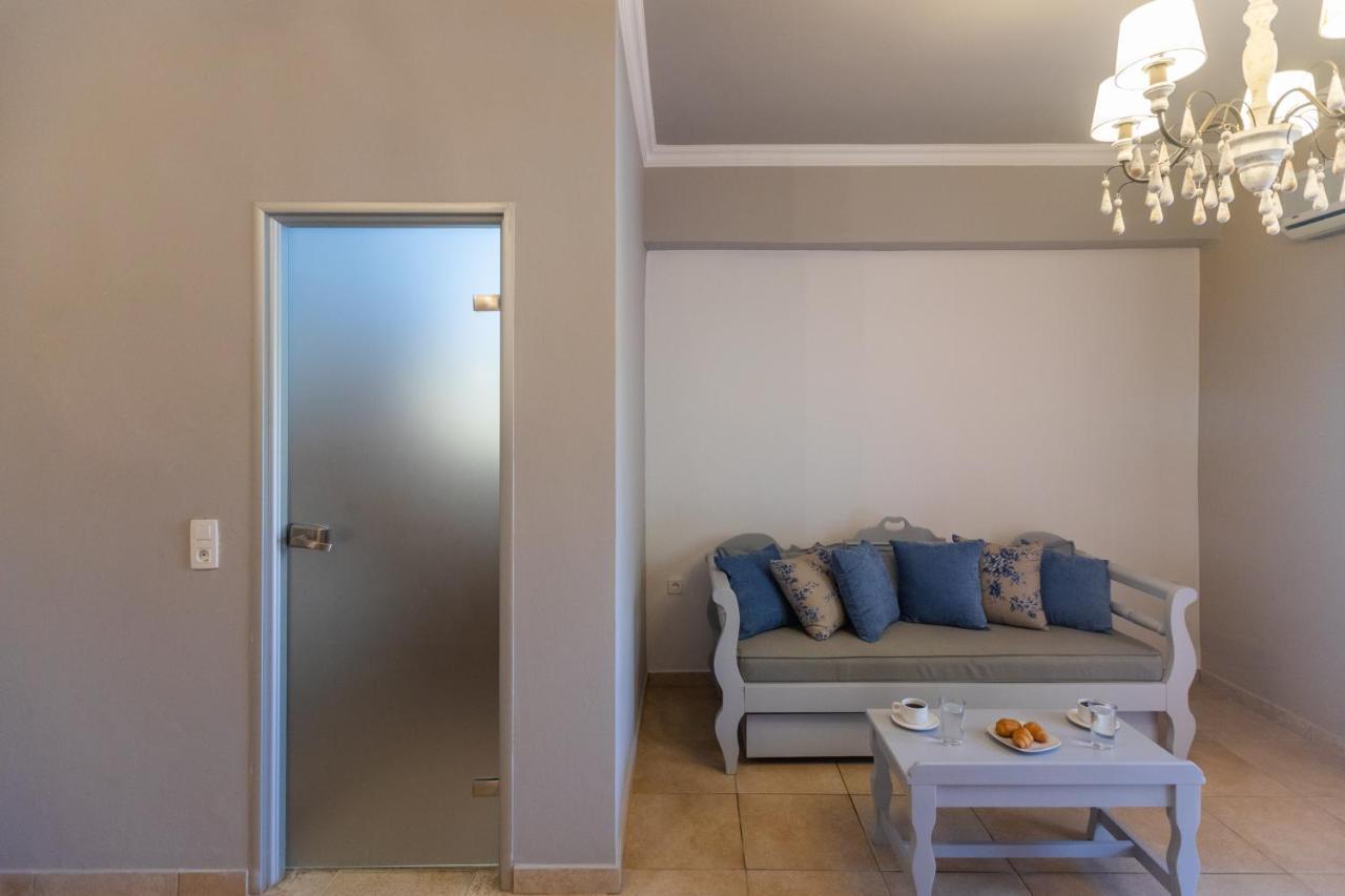 Pelagos Apartments Skala  エクステリア 写真