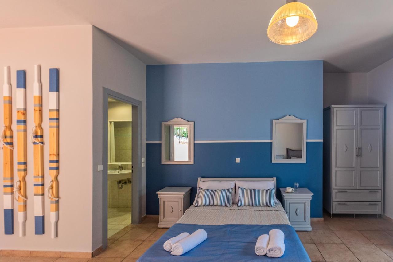 Pelagos Apartments Skala  エクステリア 写真
