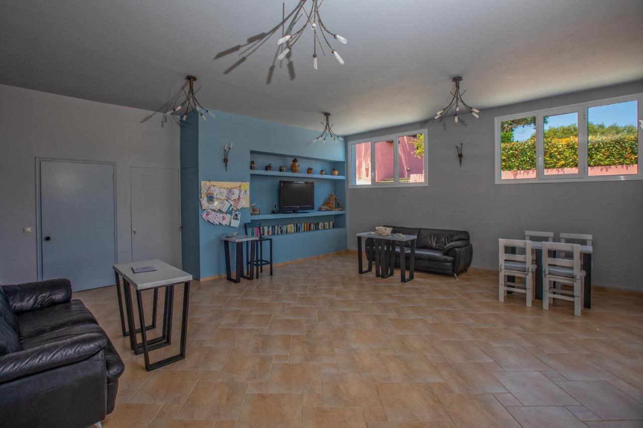 Pelagos Apartments Skala  エクステリア 写真