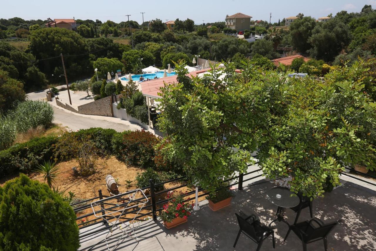 Pelagos Apartments Skala  エクステリア 写真