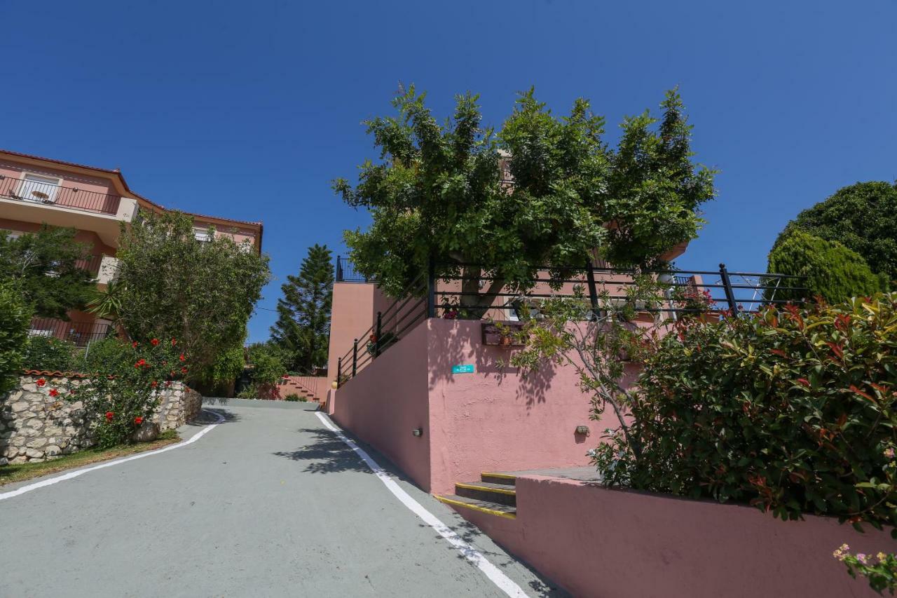 Pelagos Apartments Skala  エクステリア 写真