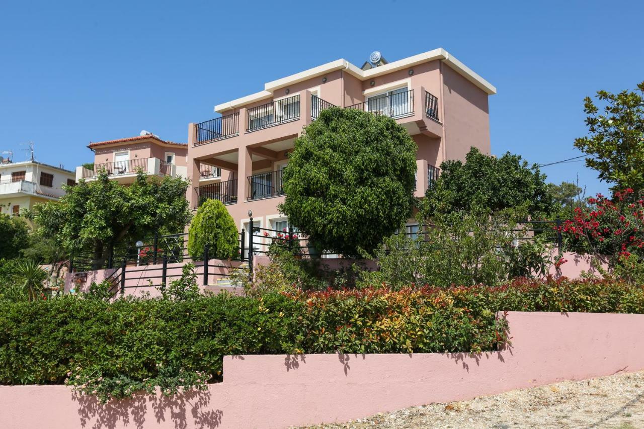 Pelagos Apartments Skala  エクステリア 写真