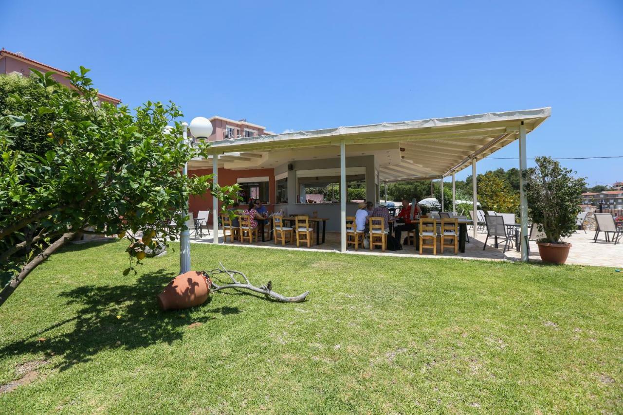 Pelagos Apartments Skala  エクステリア 写真
