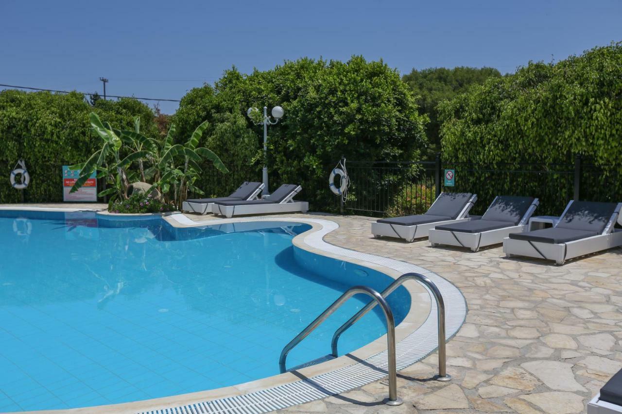 Pelagos Apartments Skala  エクステリア 写真