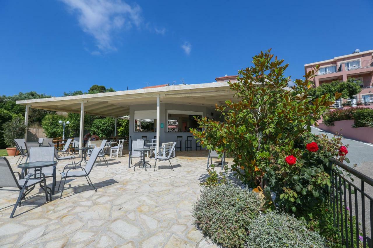 Pelagos Apartments Skala  エクステリア 写真