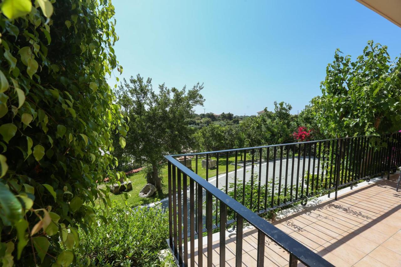 Pelagos Apartments Skala  エクステリア 写真
