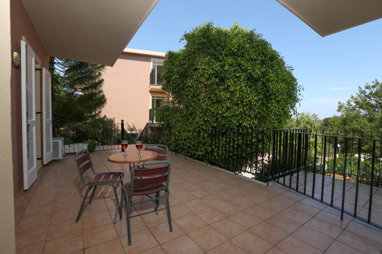 Pelagos Apartments Skala  エクステリア 写真